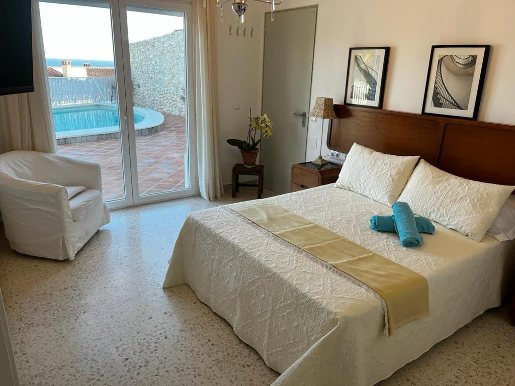Habitaciones En Casa Miguel Caleta De Velez Dış mekan fotoğraf